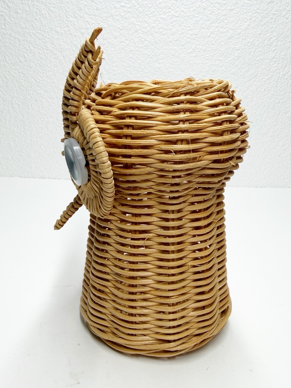 Vintage Wicker Owl Bud Vase Basket - Picture 2 of 9